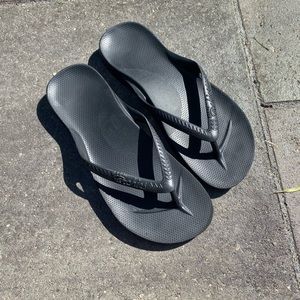 ARCHIES FLIP FLOP SANDALS